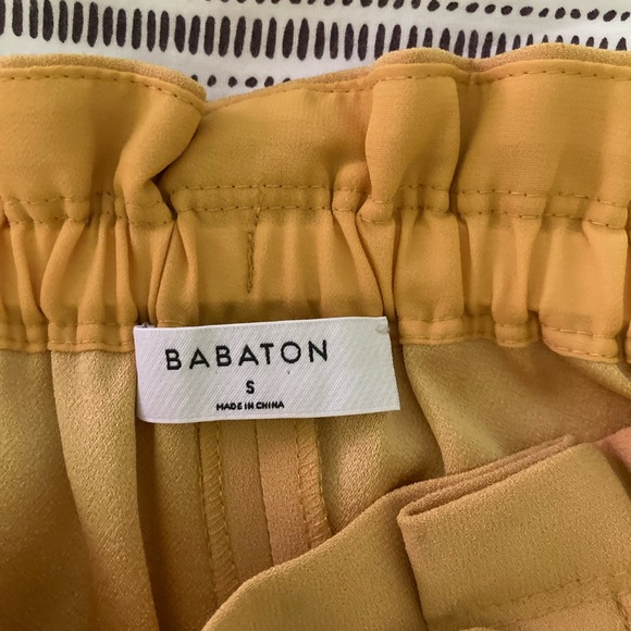 Aritzia Babaton shorts - Picture 3 of 4